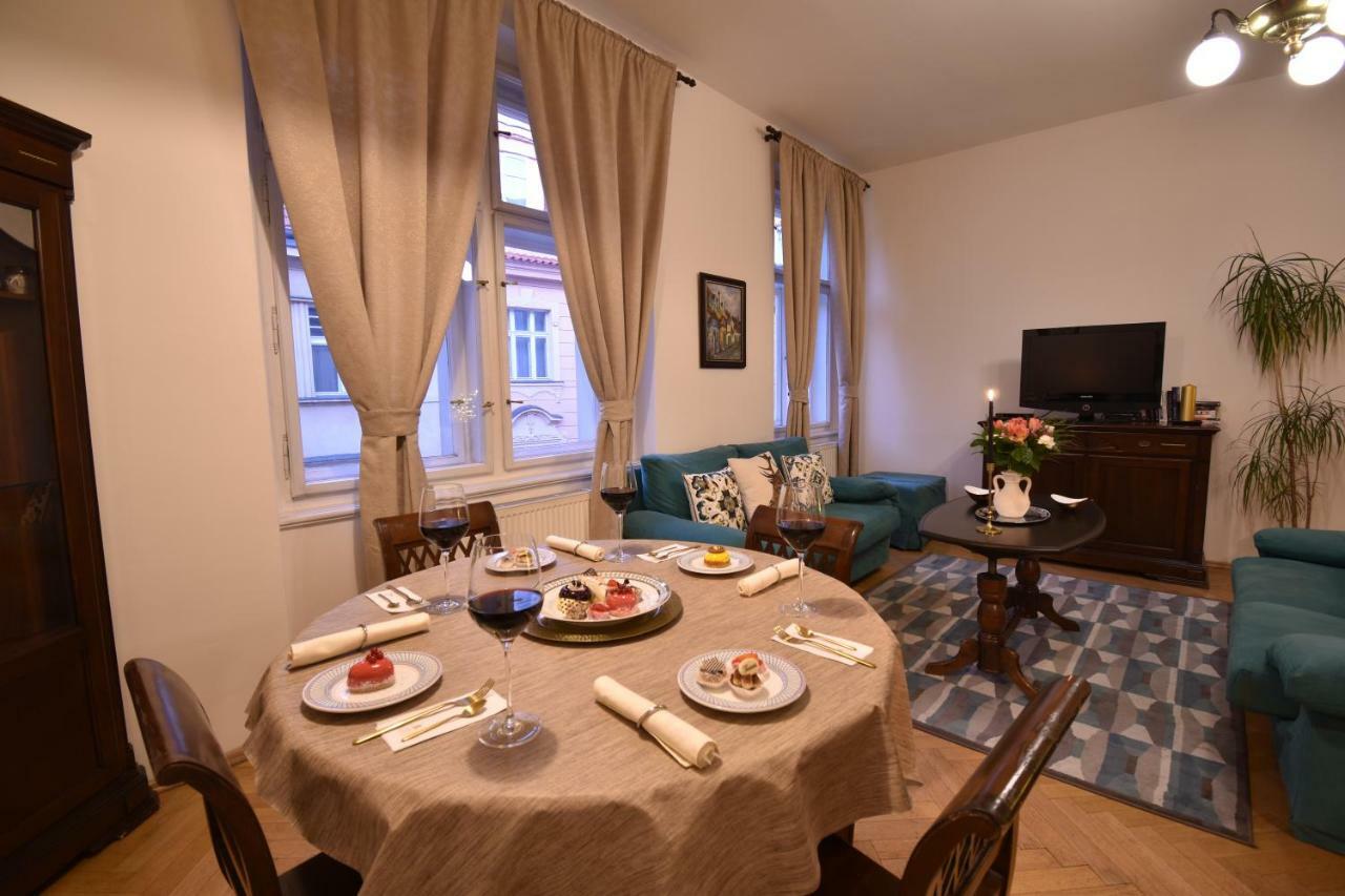 Cozy Flat By The Astronomical Clock Apartamento Praga